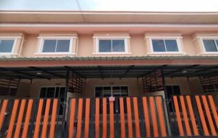 ทรัพย์สถาบันโดย GHB ทาวน์เฮาส์ นิวทาวน์นพวงศ์