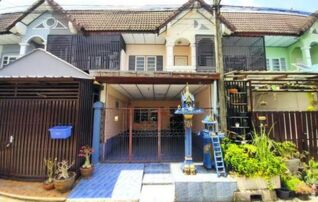 ทรัพย์สถาบันโดย GHB ทาวน์เฮาส์ เมืองปทุมธานี ปทุมธานี