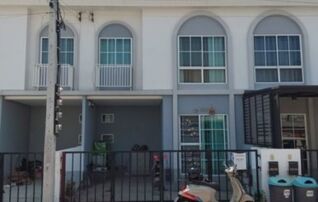 ทรัพย์สถาบันโดย SCB ทาวน์เฮาส์ เสนา วิลเลจ สุขุมวิท-แพรกษา (Sena Village Sukhumvit-Praeksa)