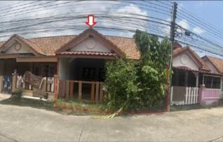 ทรัพย์สถาบันโดย GHB ทาวน์เฮาส์ แวนด้า การ์เด้นท์