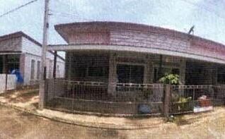 ทรัพย์สถาบันโดย GHB ทาวน์เฮาส์ สไมล์ เฮ้าส์