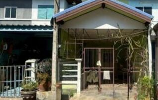 ทรัพย์สถาบันโดย GHB ทาวน์เฮาส์ ฉัตรไพลิน ลาดหลุมแก้ว (Chatrapailin Latlumkaew)