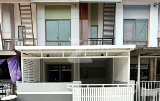 🏠 ทาวน์เฮ้าส์ 2 ชั้น พร้อมอยู่ – พฤกษาไพร์ม ซอย 9 (เทพารักษ์–ศรีนครินทร์) 📍 ใกล้เมกาบางนา เดินทางสะดวก เชื่อมต่อหลายเส้นทาง : เจ้าของขายเอง (งดรับนายหน้า)