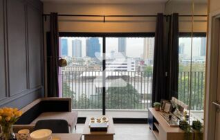 Xt ekamai condo/1bedroom/ chic/cozy/east side/8th floor. Great facilities,location super private and lifestyle condo in ekamai : เจ้าของให้เช่าเอง