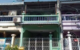 ทรัพย์สถาบันโดย GHB ทาวน์เฮาส์ มาทอง