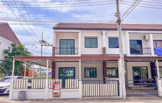 ทรัพย์สถาบันโดย JAM บ้านเดี่ยว พานาวิว 5 (Panaview 5)