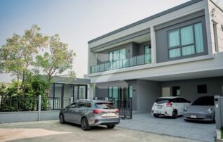 ขายบ้านโครงการเซนโทร รามอินทรา จตุโชติ 2 แบบบ้านZOTICUS (แบบบ้านใหญ่ของโครงการ) บ้านหลังริมสุดซอย (ซอย2) : เจ้าของขายเอง (งดรับนายหน้า)