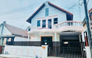 บ้าน 2 ชั้น 38 ตร.ว.#ให้เช่า #บ้านเช่า หมู่บ้านเดอะวิลเลจ บางแสน(ถนนข้าวหลาม) : เจ้าของให้เช่าเอง (งดรับนายหน้า)