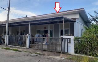 ทรัพย์สถาบันโดย GHB ทาวน์เฮาส์ เดอะพาราสโซ่