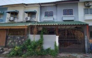 ทรัพย์สถาบันโดย GHB ทาวน์เฮาส์ นริศรา