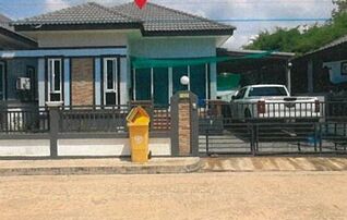 ทรัพย์สถาบันโดย GHB บ้านแฝด ซอยเบญจศิริ 4 ถนนทล.ชบ