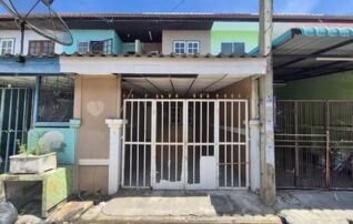ทรัพย์สถาบันโดย GHB ทาวน์เฮาส์ ฉัตรไพลิน ลาดหลุมแก้ว (Chatrapailin Latlumkaew)