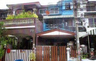 ทรัพย์สถาบันโดย GHB ทาวน์เฮาส์ ลาดพร้าว กรุงเทพมหานคร