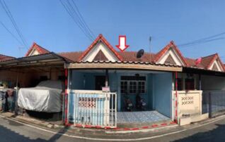 ทรัพย์สถาบันโดย GHB ทาวน์เฮาส์ ริมธาร การ์เด้น