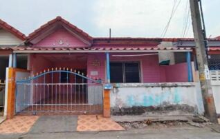 ทรัพย์สถาบันโดย GHB ทาวน์เฮาส์ นครินทร์ธานี