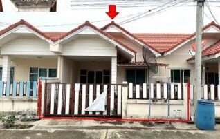 ทรัพย์สถาบันโดย GHB ทาวน์เฮาส์ แสงตะวัน