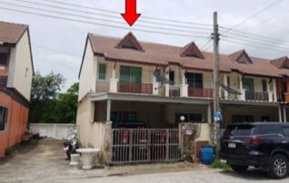 ทรัพย์สถาบันโดย บริษัท บริหารสินทรัพย์สุขุมวิท จำกัด ทาวน์เฮาส์ บุราพันธ์ การ์เด้นท์วิลล์