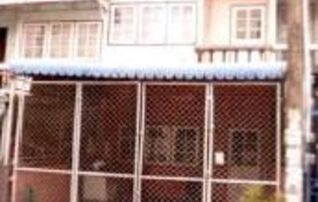 ทรัพย์สถาบันโดย GHB ทาวน์เฮาส์ ร้อยหลัง (Baan Roylang)