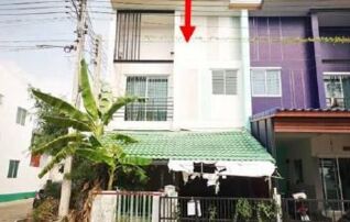 ทรัพย์สถาบันโดย GHB ทาวน์เฮาส์ เดอะ มันนี่ มี-พันธุวงษ์