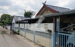 ขายบ้านเดี่ยว หมู​่บ้าน​เพชรประกาย : เจ้าของขายเอง
