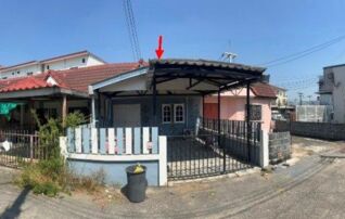 ทรัพย์สถาบันโดย GHB ทาวน์เฮาส์ โชคนิมิต8 (Fontana)