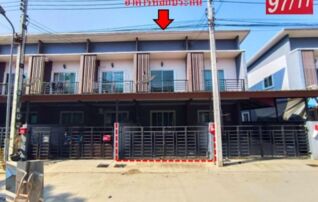 ทรัพย์สถาบันโดย GHB ทาวน์เฮาส์ ศรีวังน้อย