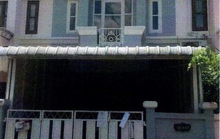 ทรัพย์สถาบันโดย GHB ทาวน์เฮาส์ คลองสามวา กรุงเทพมหานคร