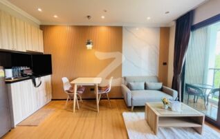 📌 เวเนเชี่ยน ซิกเนเจอร์ คอนโดจอมเทียน New renovated  Minimal style  full furniture /ประตู digital doorlock  : เจ้าของให้เช่าเอง