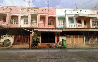 ทรัพย์สถาบันโดย GHB ทาวน์เฮาส์ บางบัวทอง นนทบุรี
