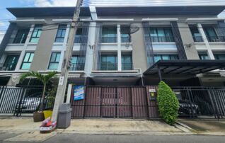ทรัพย์สถาบันโดย JAM ทาวน์เฮาส์ บ้านกลางเมือง พระราม 9-รามคำแหง (Baan Klang Muang Rama 9-Ramkhamhaeng)
