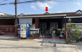 ทรัพย์สถาบันโดย GHB ทาวน์เฮาส์ ติยะกิจ