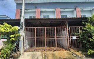 ทรัพย์สถาบันโดย GHB ทาวน์เฮาส์ ฉัตรไพลิน ลาดหลุมแก้ว (Chatrapailin Latlumkaew)