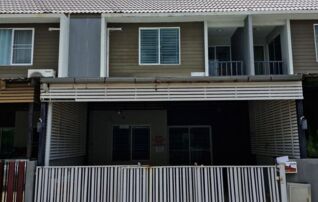 ทรัพย์สถาบันโดย GHB ทาวน์เฮาส์ อารียาเดอะคัลเลอร์วงแหวน-รามอินทรา