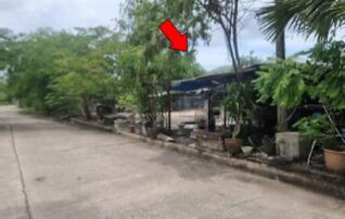 ทรัพย์สถาบันโดย บริษัท บริหารสินทรัพย์สุขุมวิท จำกัด ที่ดิน หมู่บ้านกรีนเลค