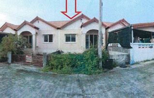 ทรัพย์สถาบันโดย อาคารสงเคราะห์ ทาวน์เฮาส์ บ้านสวนแสนสุข คลอง 29
