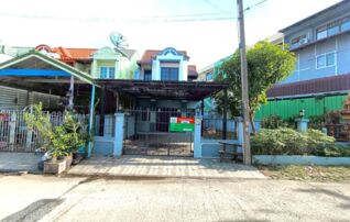 ทรัพย์สถาบันโดย KASIKORNBANK ทาวน์เฮาส์ กฤษดา ซิตี้ กอล์ฟฮิลล์ 26