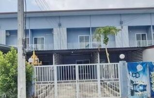 ทรัพย์สถาบันโดย GHB ทาวน์เฮาส์ ฉัตรไพลิน ลาดหลุมแก้ว (Chatrapailin Latlumkaew)