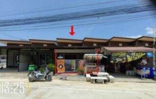 ทรัพย์สถาบันโดย GHB ทาวน์เฮาส์ ถนนจอมพล