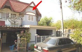 ทรัพย์สถาบันโดย GHB ทาวน์เฮาส์ ร่มสุขวิลเลจ 8 (Rom Suk 8)