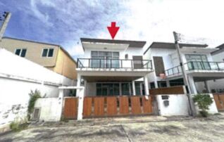 ทรัพย์สถาบันโดย GHB บ้านแฝด อุ่นไอรัก พลูวิลล่า
