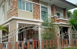 ขายบ้านเดี่ยวสองชั้น สภาพดี ทำเลสวย    บ้านเลขที่สวย 59/75 หมู่บ้านเนเชอร่าวารี ของโครงการเนเชอร่าวารีปิ่นเกล้าพระราม5 : เจ้าของขายเอง (งดรับนายหน้า)