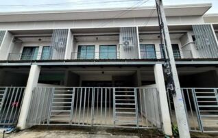 ทรัพย์สถาบันโดย GHB ทาวน์เฮาส์ รัชธานี 11