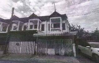 ทรัพย์สถาบันโดย GHB ทาวน์เฮาส์ บ้านกอก