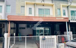 ขายด่วน ถูกมาก เจ้าของขายเอง ปรับราคาจาก 2.9 ล้าน เหมาะกับการซื้อปล่อยเช่าและอยู่อาศัยสะดวกสบาย ทำเลทอง เหลือ 2.75 ล้าน : เจ้าของขายเอง (งดรับนายหน้า)