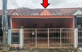 ทรัพย์สถาบันโดย GHB ทาวน์เฮาส์ ลัดดา