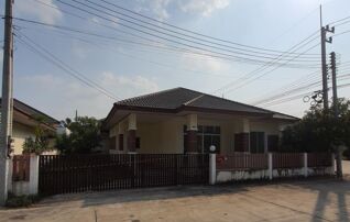 ทรัพย์สถาบันโดย GHB บ้านเดี่ยว 9999 วิลเลจ (9999 Village)