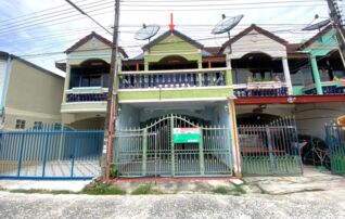 ทรัพย์ธนาคารโดย KASIKORNBANK ทาวน์เฮาส์ ซอยศรีราชา - หนองค้อ 8/4 ถนนศรีราชา - หนองค้อ