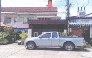 ทรัพย์สถาบันโดย GHB ทาวน์เฮาส์ พฤกษา