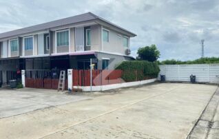 เจ้าของขายเองจ้า บ้านทำเลรถไฟฟ้า🏠🏠🏠ลดราคาพิเศษ🎉🎉🎉 ทาวน์โฮมสวยทำเลทองหลังมุม มีพื้นที่ทำสวนข้างบ้าน : เจ้าของขายเอง (งดรับนายหน้า)