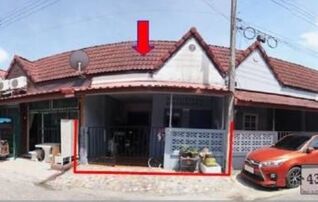 ทรัพย์สถาบันโดย GHB ทาวน์เฮาส์ ซอยม.ไทยรุ่งเรือง ถนนบ่อโฉลก